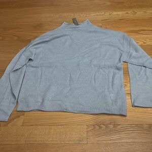 J Crew Women’s Grey Cashmere Sweater